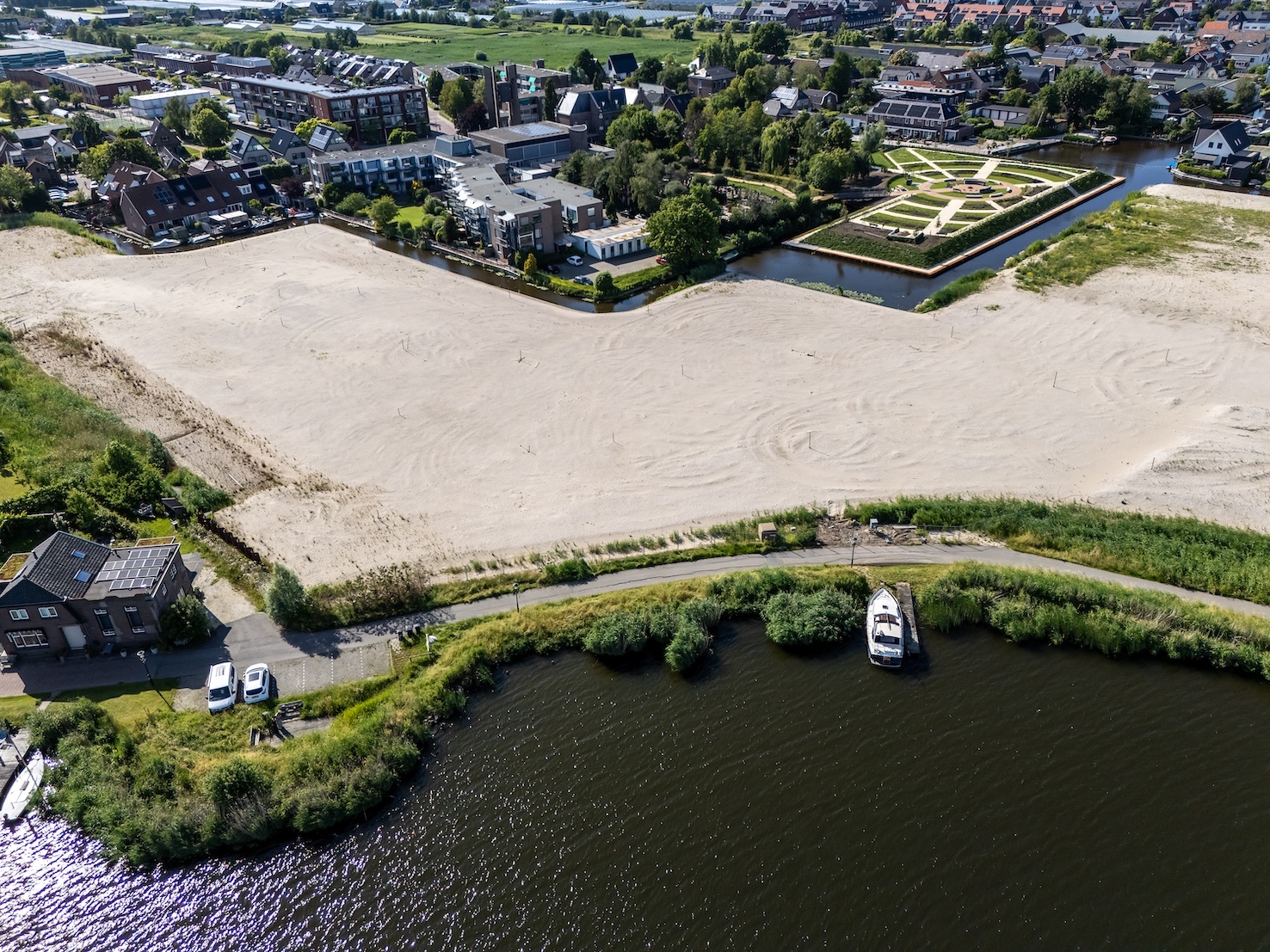 Foto van het voorbelasten van het gebied van Braassemerland